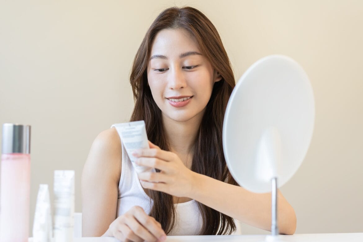 cara memilih skincare sesuai dengan usia