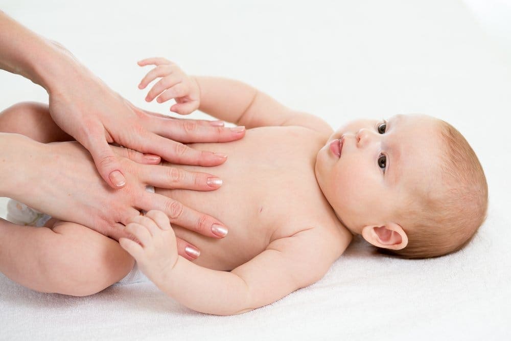 5 Penyebab Bayi Sering Kentut dan Cara Mengatasinya