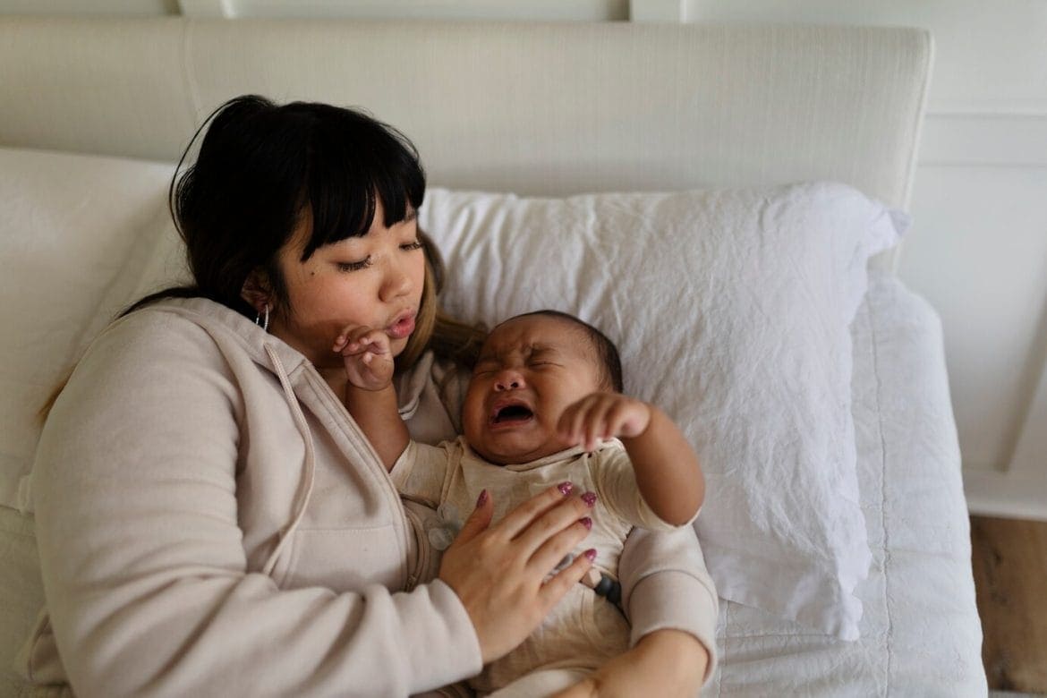 cara mengatasi perut kembung pada bayi