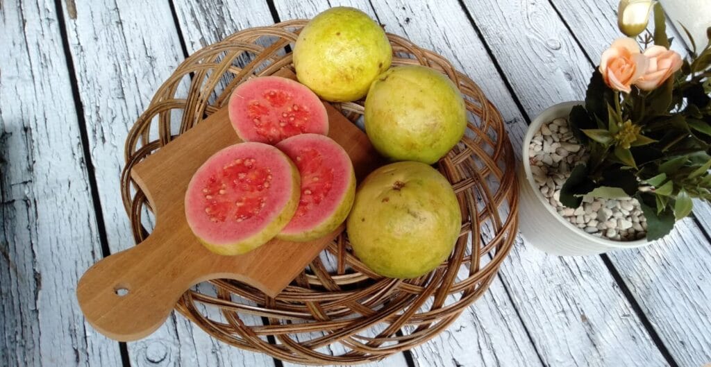 Manfaat jambu biji 