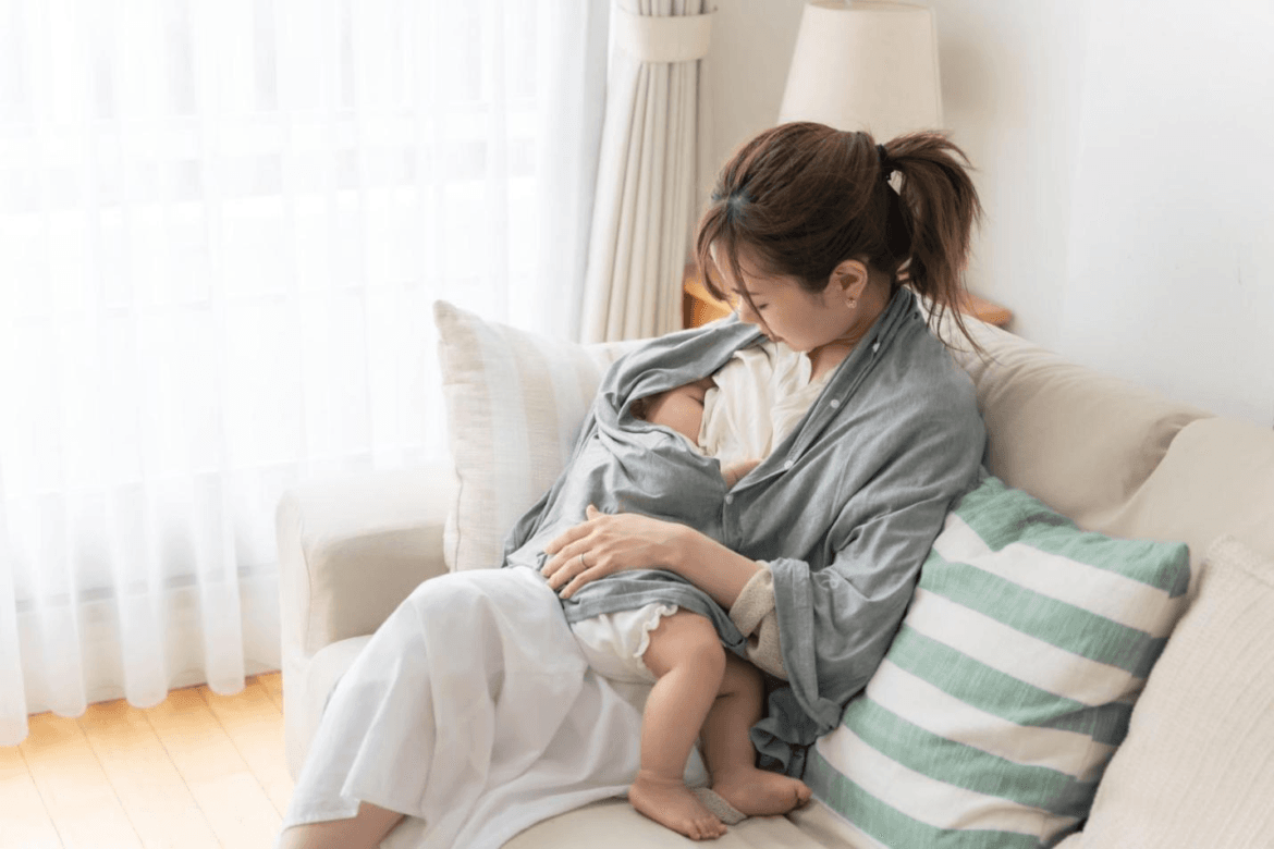 cara menyusui bayi yang benar
