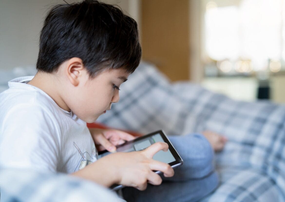 Screen time adalah