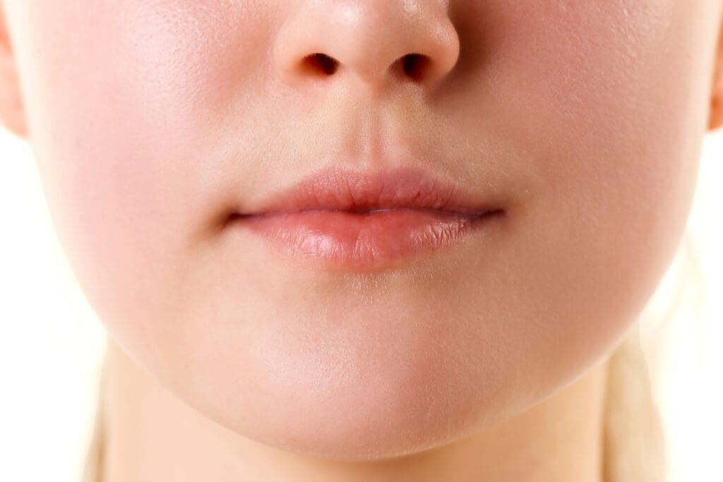 Penyebab bibir kedutan
