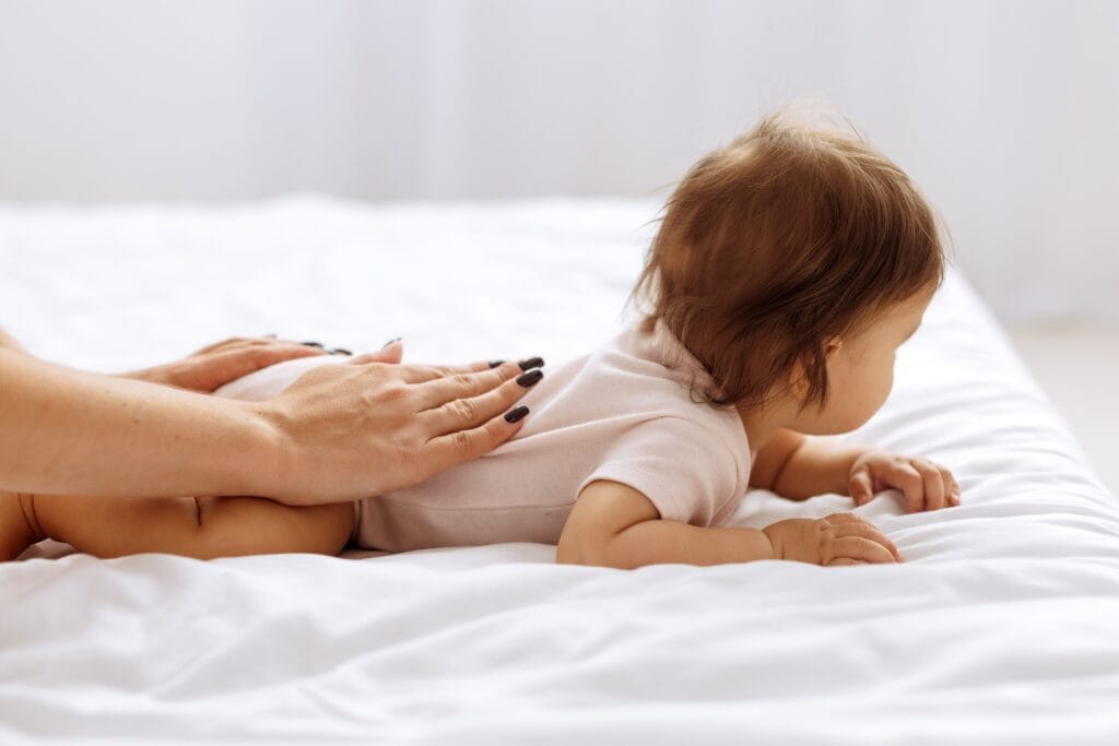 cara memijat bayi