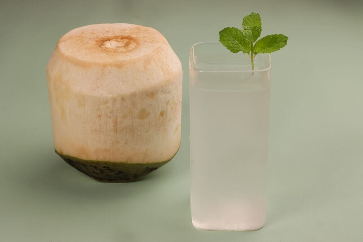 minuman yang mengandung elektrolit